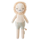 Cuddle + Kind (Sawyer the lion)