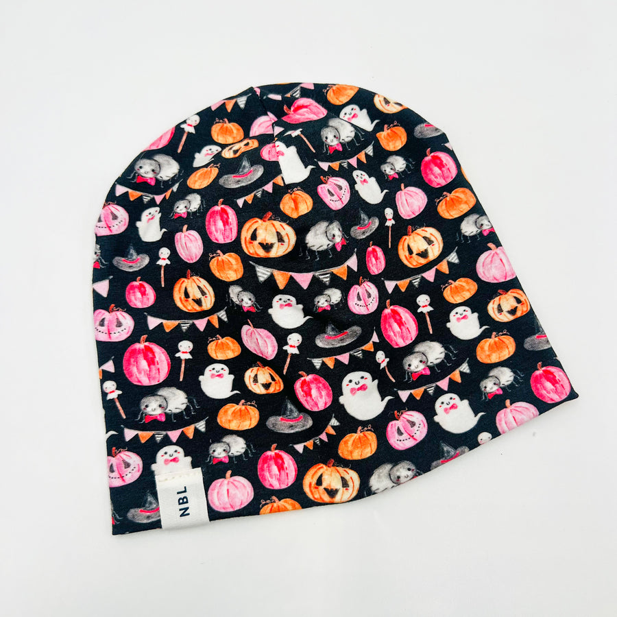 Beanie Hat (cute Halloween black)