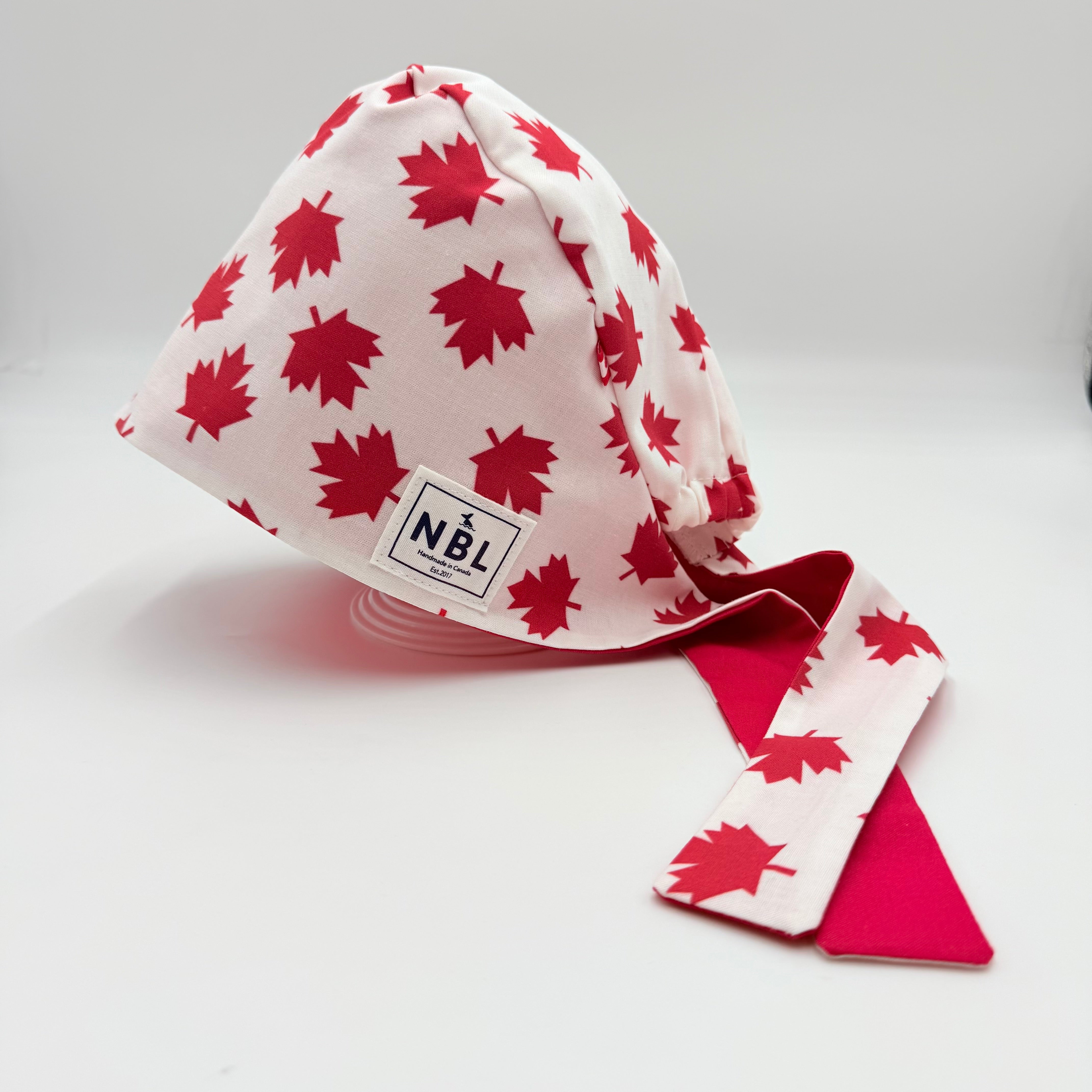 Scrub for health care workers, unique size 100% cotton, made in Canada. 