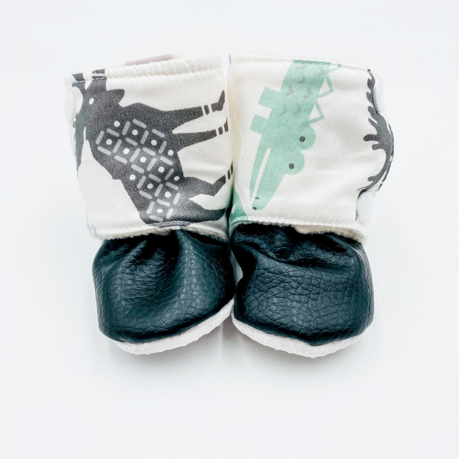 Infant booties that stay on 2025